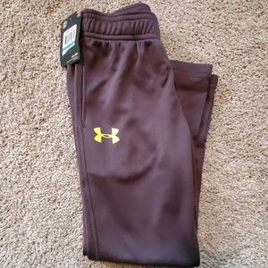 Under Armour size 5 boys pants